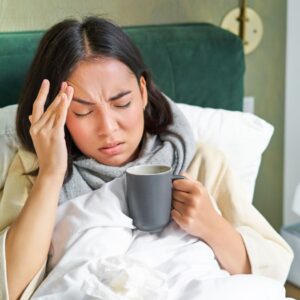 Schwaches Immunsystem: Symptome, Ursachen und Behandlungen